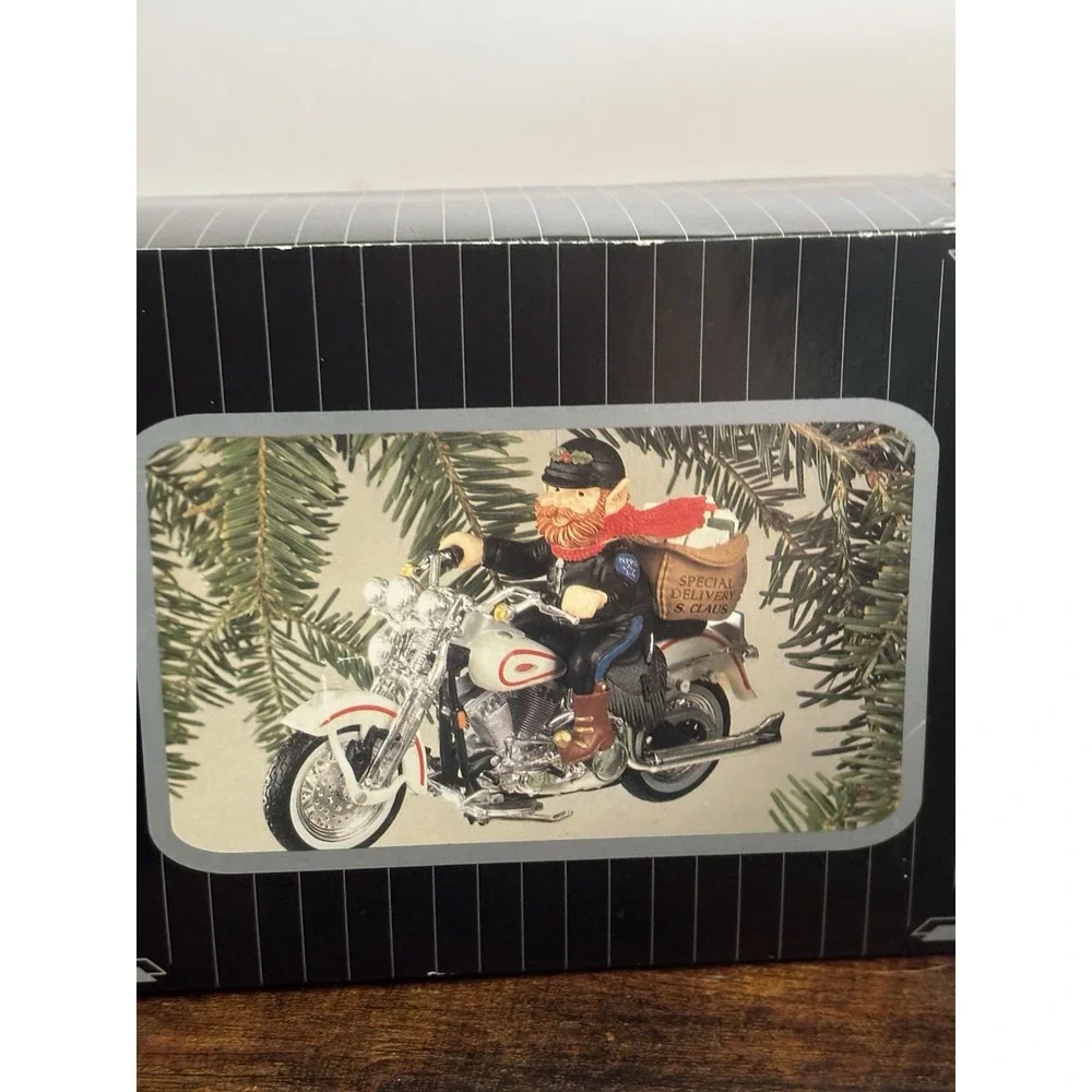 Mr‎ And Mrs Santa Claus Riding Their Harley Davidson Sleigh's